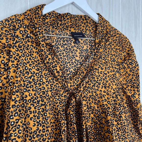 Who What Wear Tie Front Top Cheetah Print Blouse Womens Size Large - Picture 5 of 9